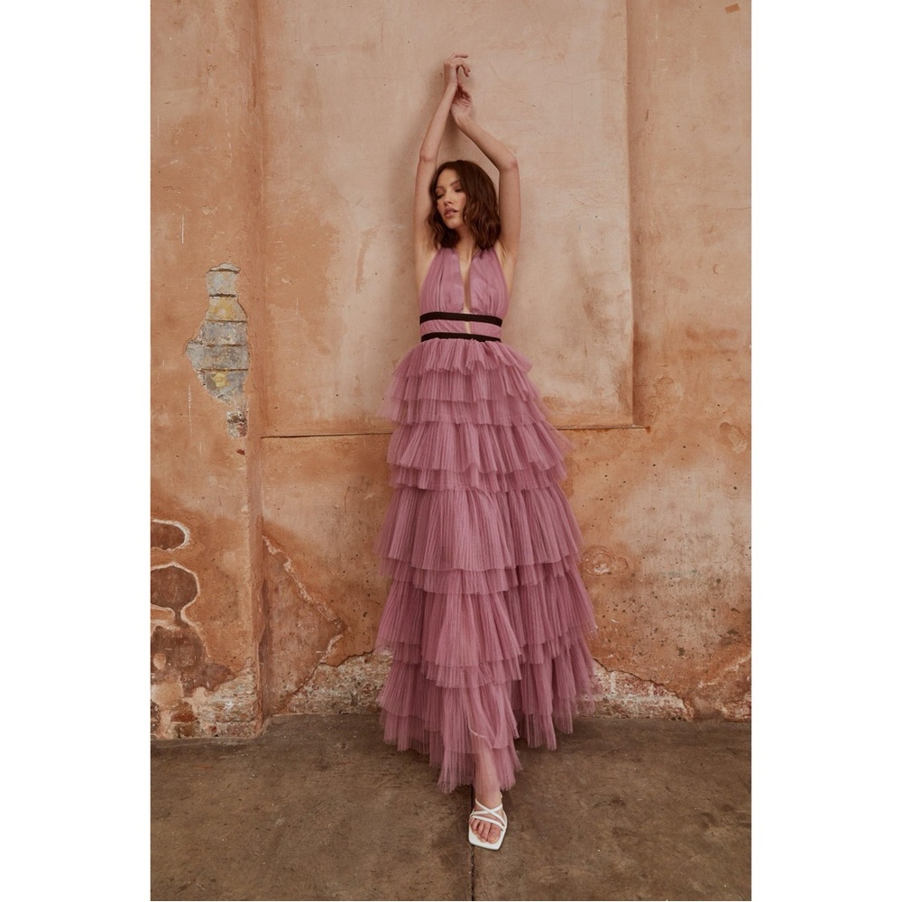 Dear Moon plunge neck layered tulle maxi gown in pink Size 11